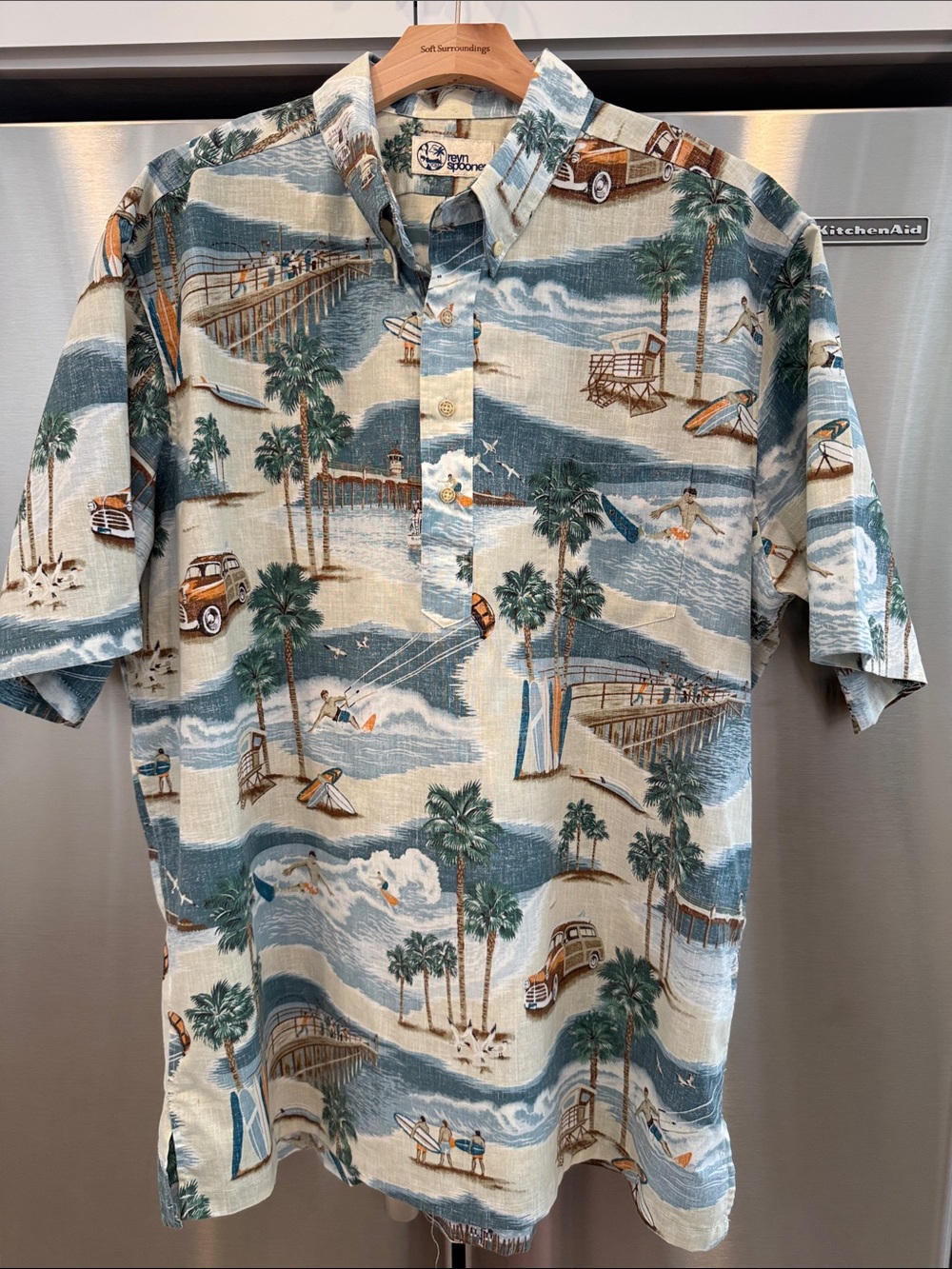 Reyn Spooner Hawaiian shirt featuring an all-over beach scene Sz XXL